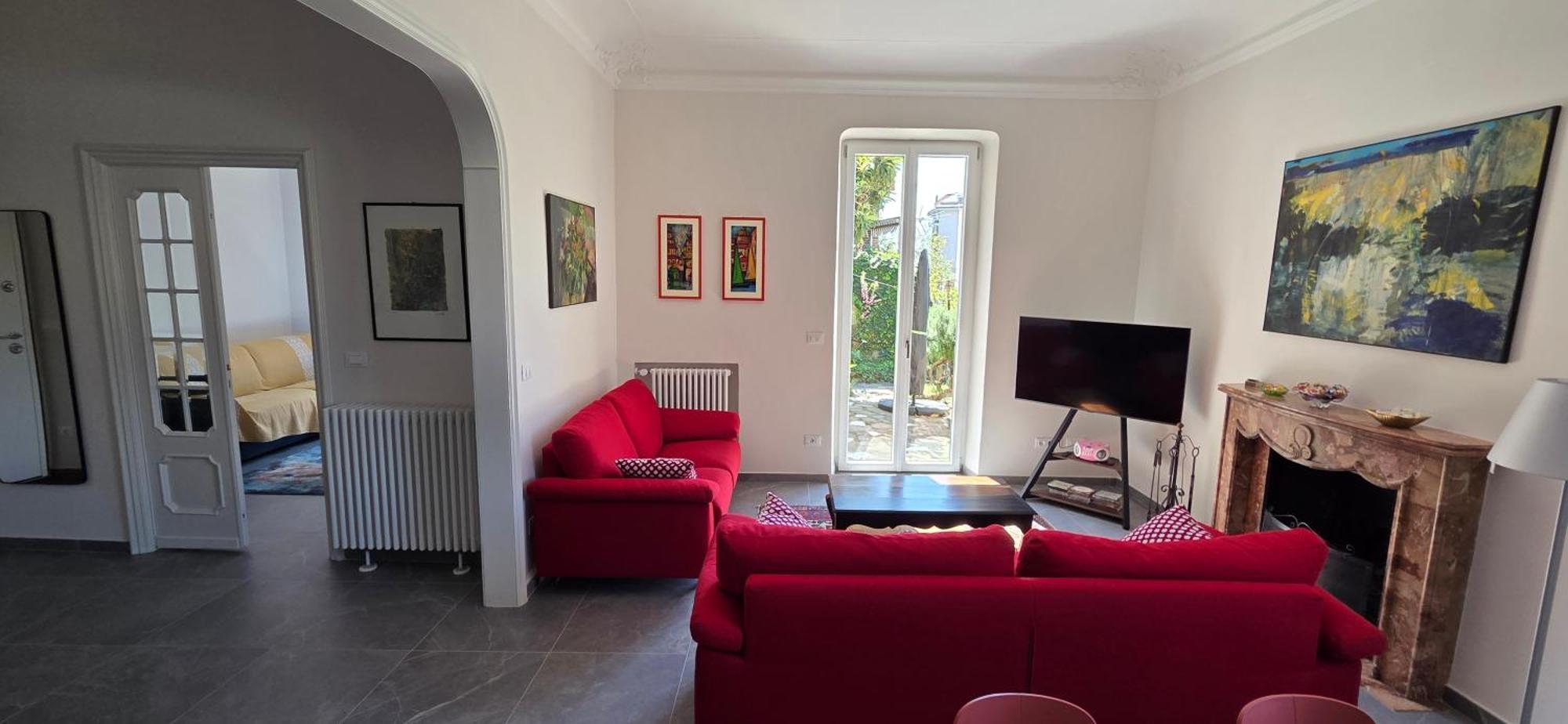 Indipendente Con Giardino Villa Genoa